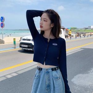 💙 long sleeve dark blue crop top